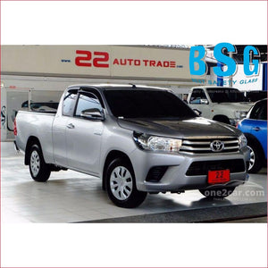 Toyota Hilux/Fortuner 640A with Center A/W & Anntena16- Windscreen - Windscreen